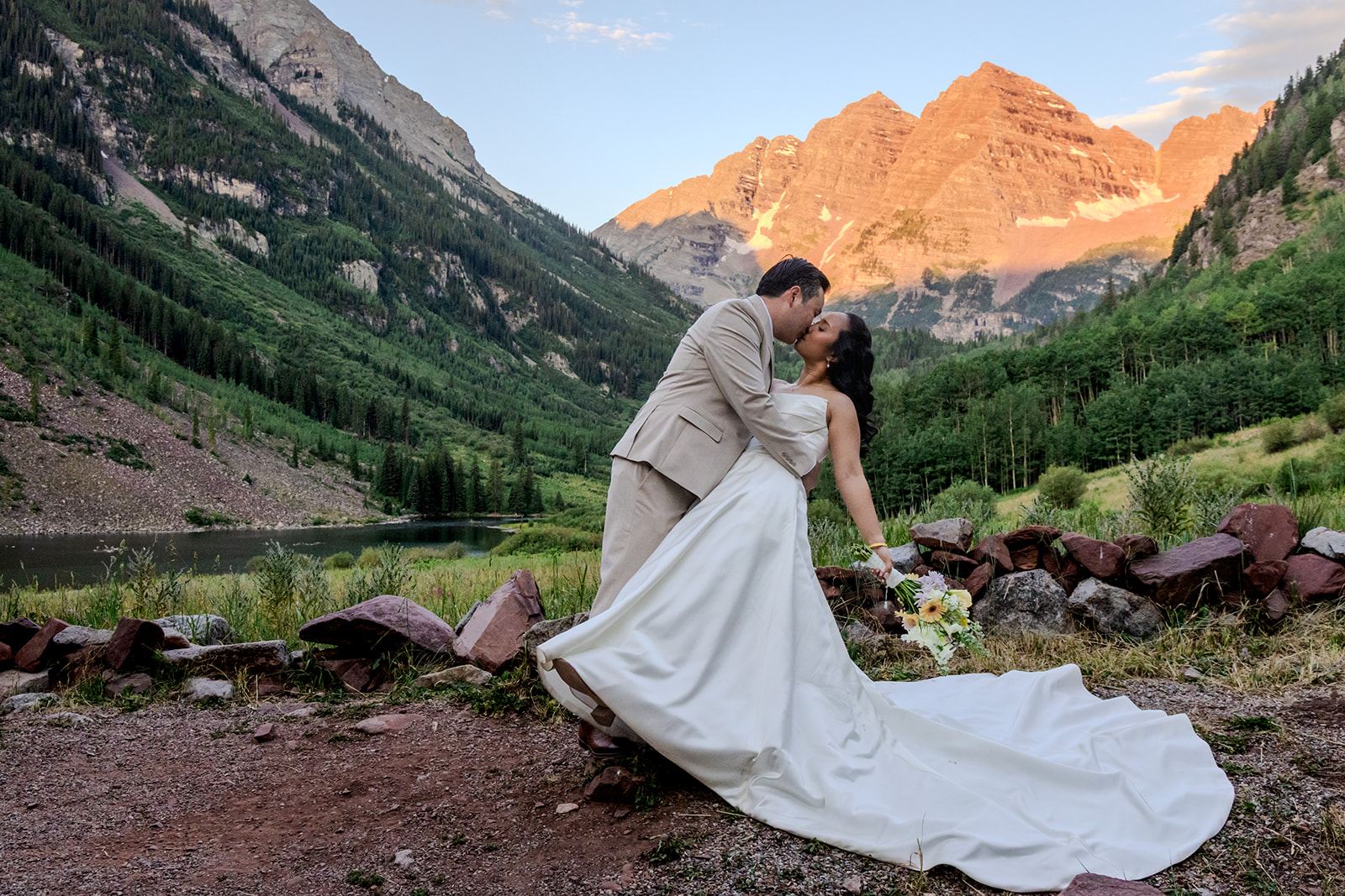 Jaya & Grant's Maroon Bells Elopement 9